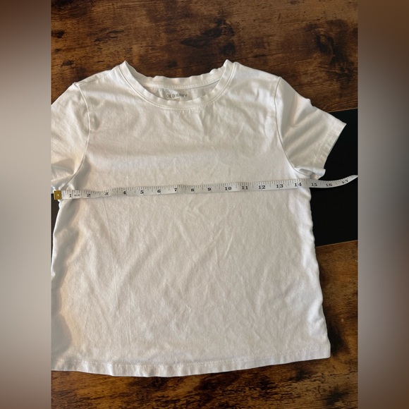 Small Old Navy “Bestee” T Shirt - Picture 2 of 7